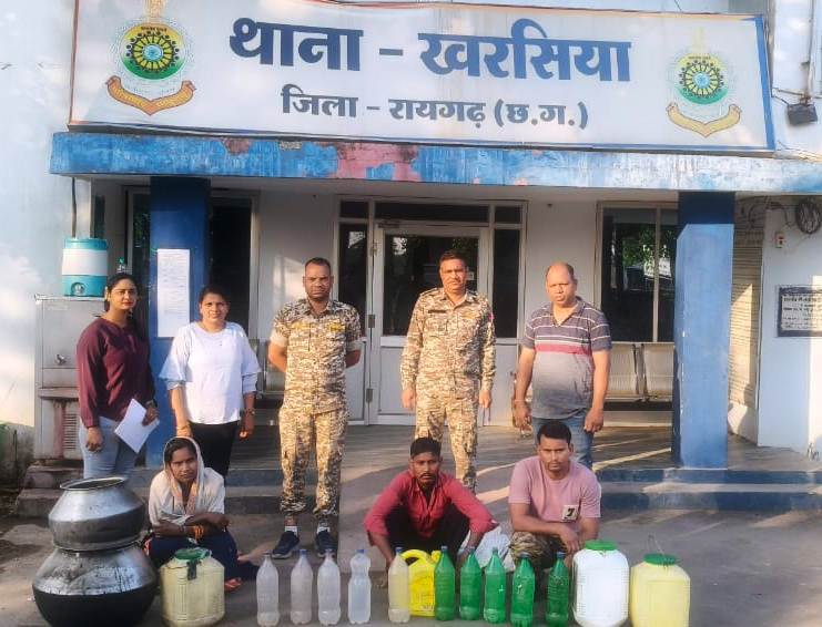 ● प्रशिक्षु आईपीएस हर्षित मेहर की अगुवाई में अवैध शराब पर एक साथ तीन स्थानों पर दबिश, महिला सहित तीन आरोपी गिरफ्तार….