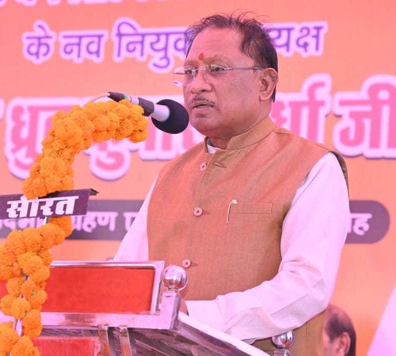 मुख्यमंत्री श्री विष्णु देव साय छत्तीसगढ़ चर्म शिल्पकार विकास बोर्ड के नव नियुक्त अध्यक्ष के पदभार ग्रहण समारोह में हुए शामिल….